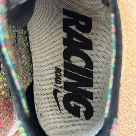 Nike Flyknit Racer - Picture 6 of 6